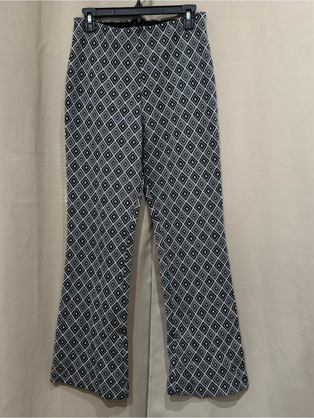 Vintage Y2K Boho Pull-On Pants with a Geometric Pattern & Flare Leg~Size 28x29 🪩
